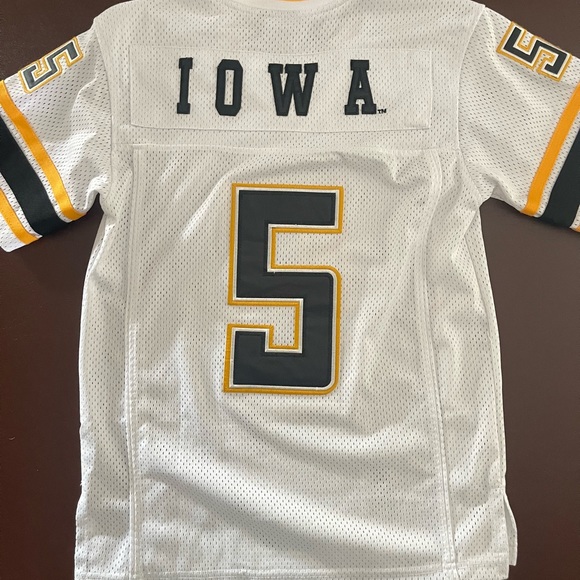 High quality Iowa Hawkeye youth jersey.  All numbers and letters appliquéd. - Picture 5 of 11